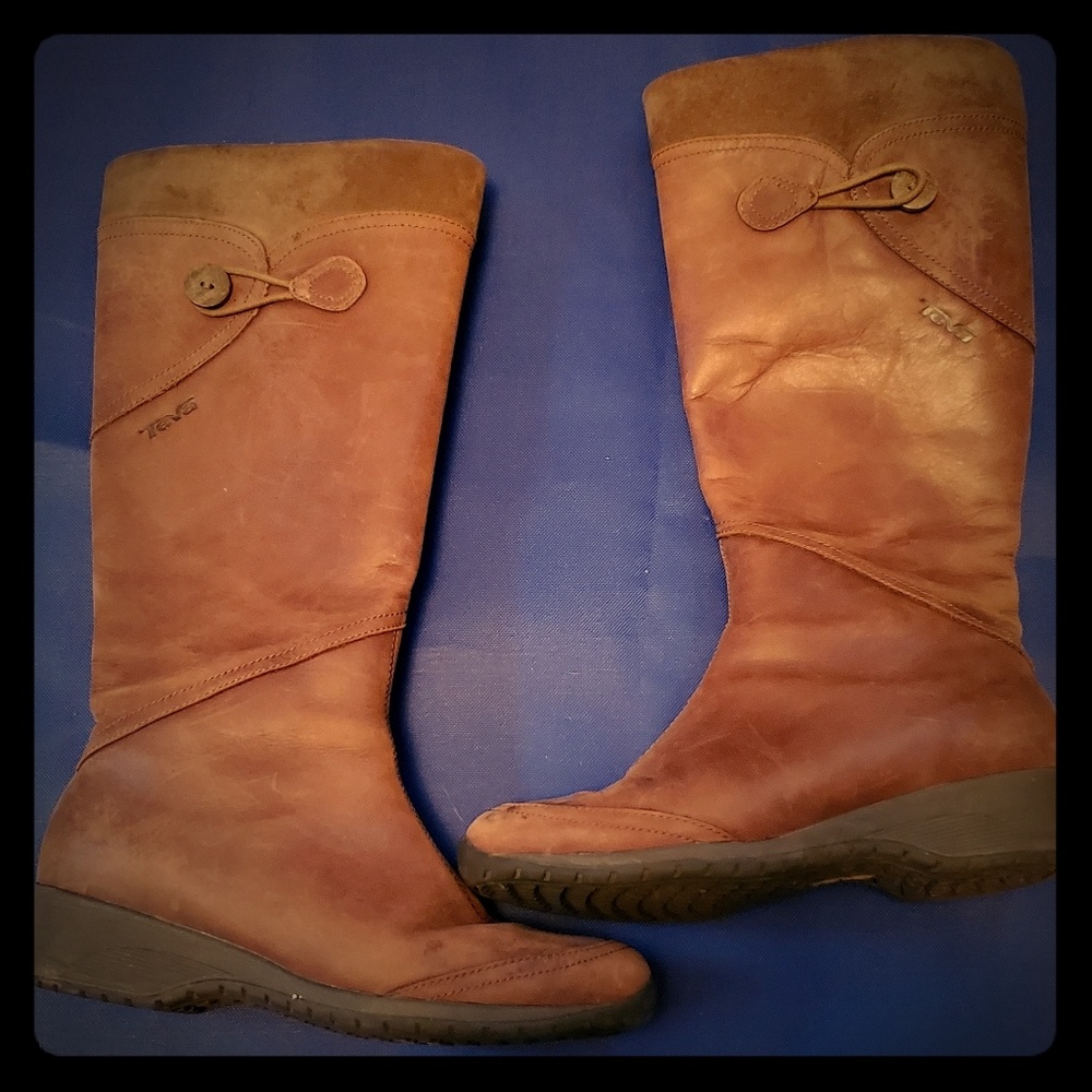 Teva boots